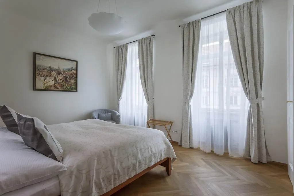 Empora Apartments Prag 0*,